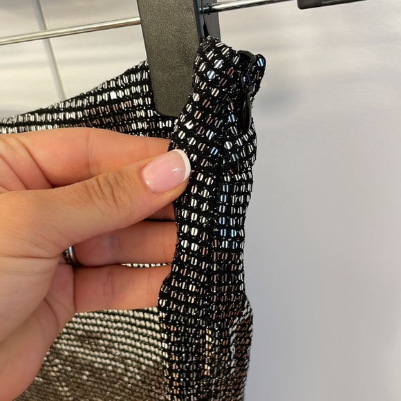 Set (top & skirt) - Picture 5 of 9